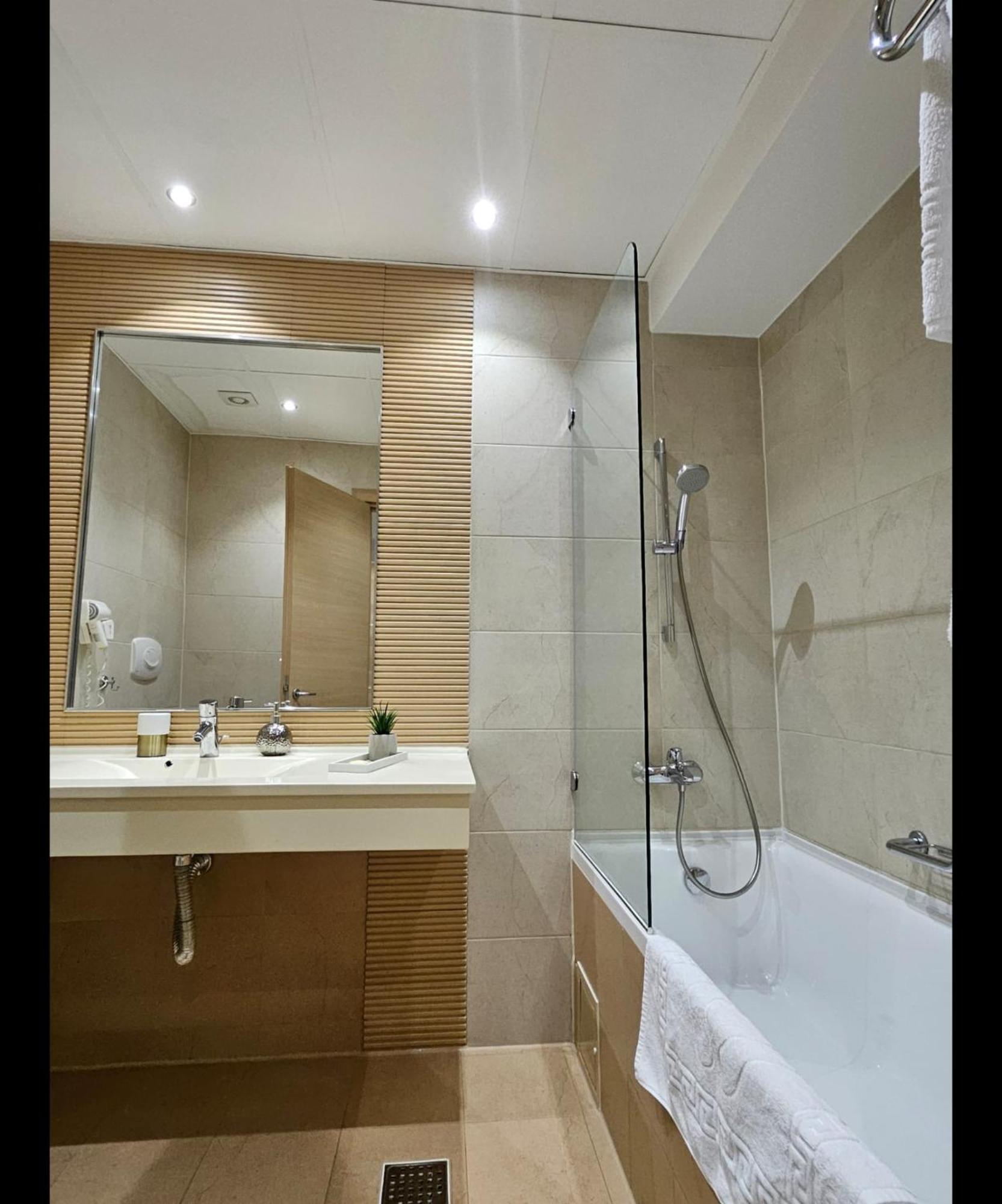 Love Room Bucarest Exterior foto