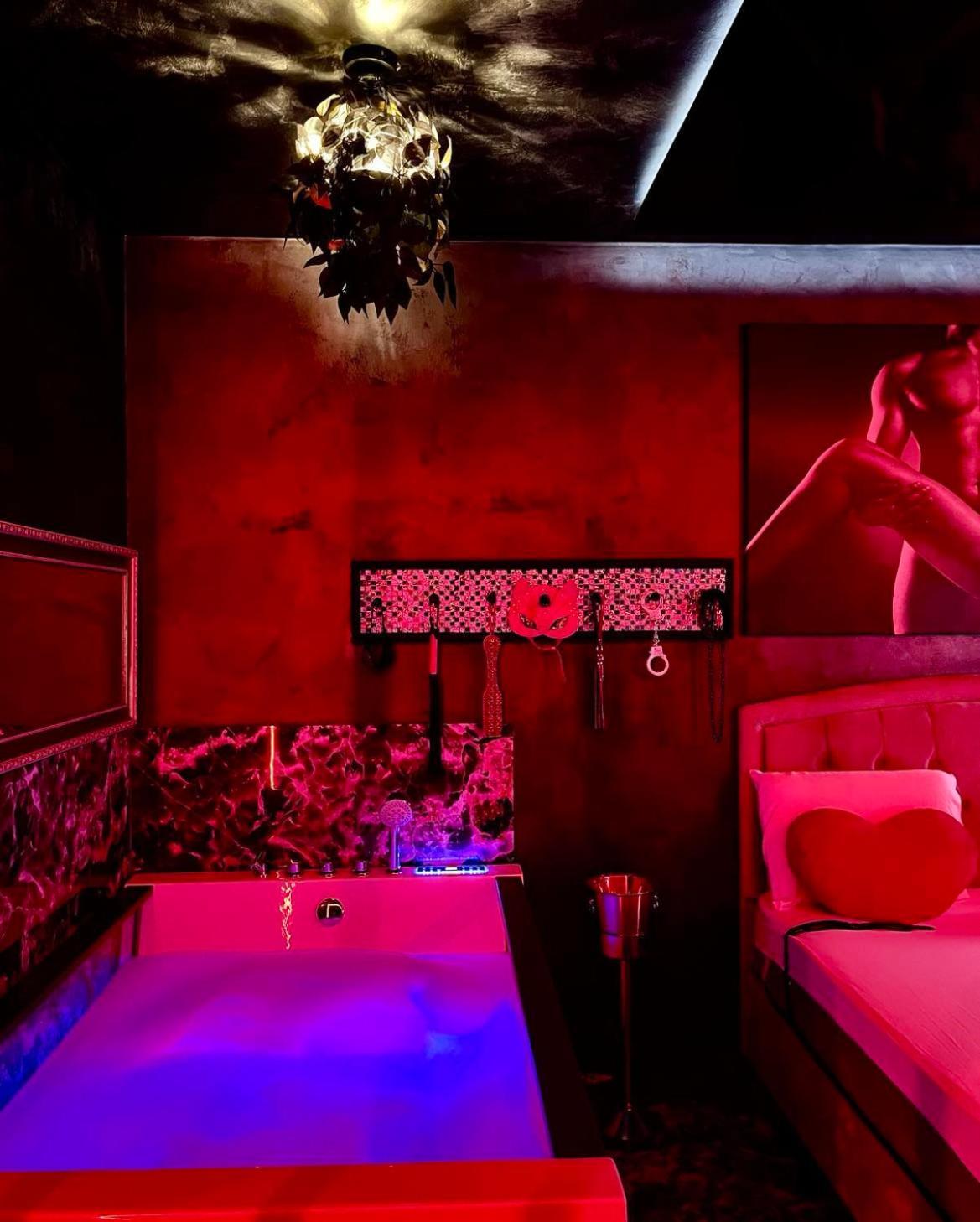Love Room Bucarest Exterior foto